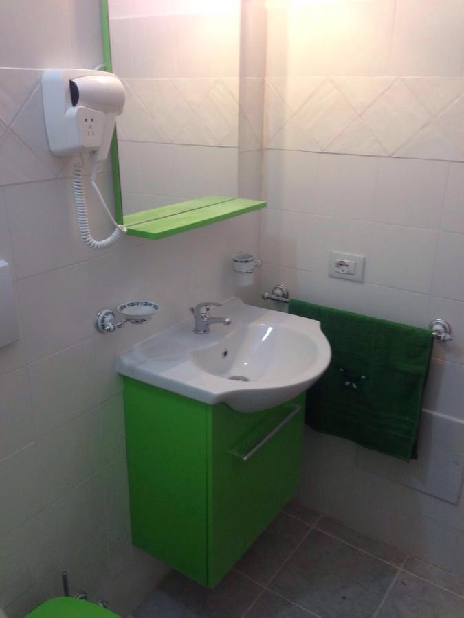 Is Tanas Bed & Breakfast Serdiana Exterior photo